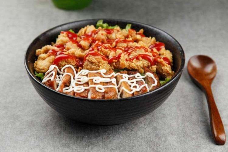 想学烤肉拌饭，脆皮鸡饭去哪里好？